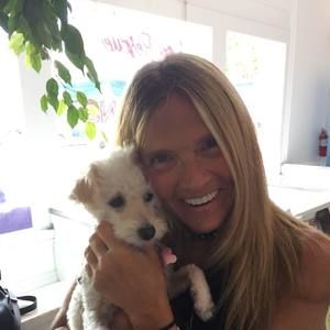 Meet your Posher, Suzanne